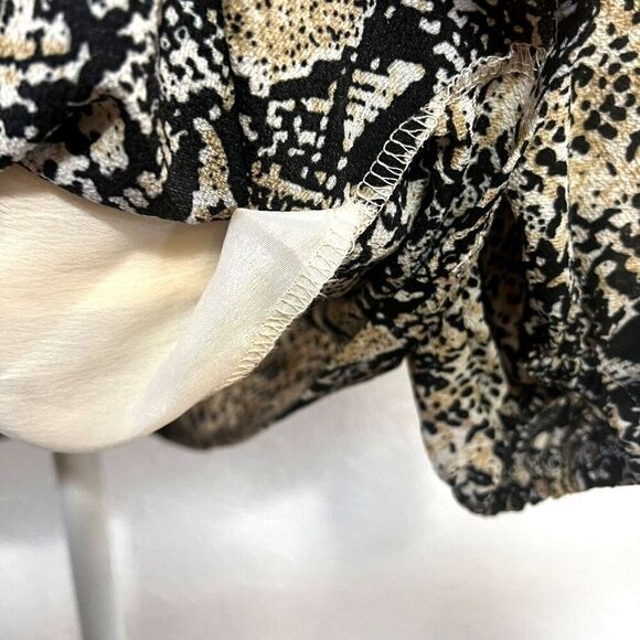 BELONGSCI Women's Loose Blouse Long Sleeved V-Neck Top Medium Animal Print - Picture 14 of 16